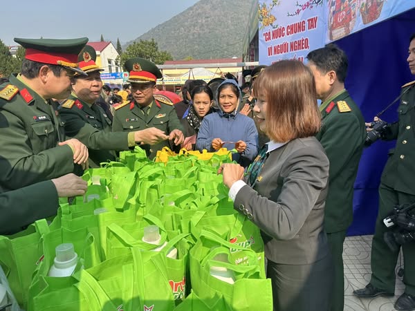 antgroup-tham-tinh-quan-dan-2024