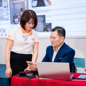 antgroup dao tao ai ban hang bung no 32