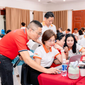 antgroup dao tao ai ban hang bung no 33