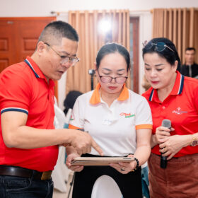 antgroup dao tao ai ban hang bung no 35