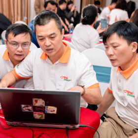 antgroup dao tao ai ban hang bung no 39