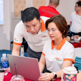 antgroup dao tao ai ban hang bung no 42