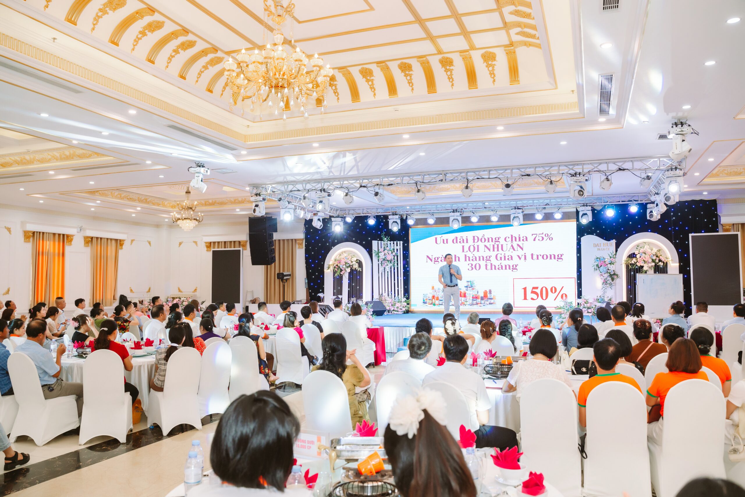 ant-group-hop-co-dong-thuong-ky
