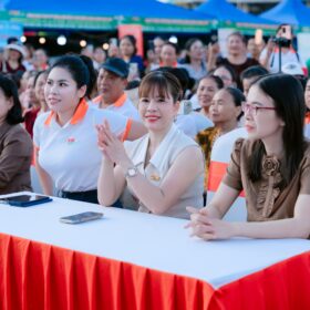 ant group khai truong nganh hang gia vi amida food 24